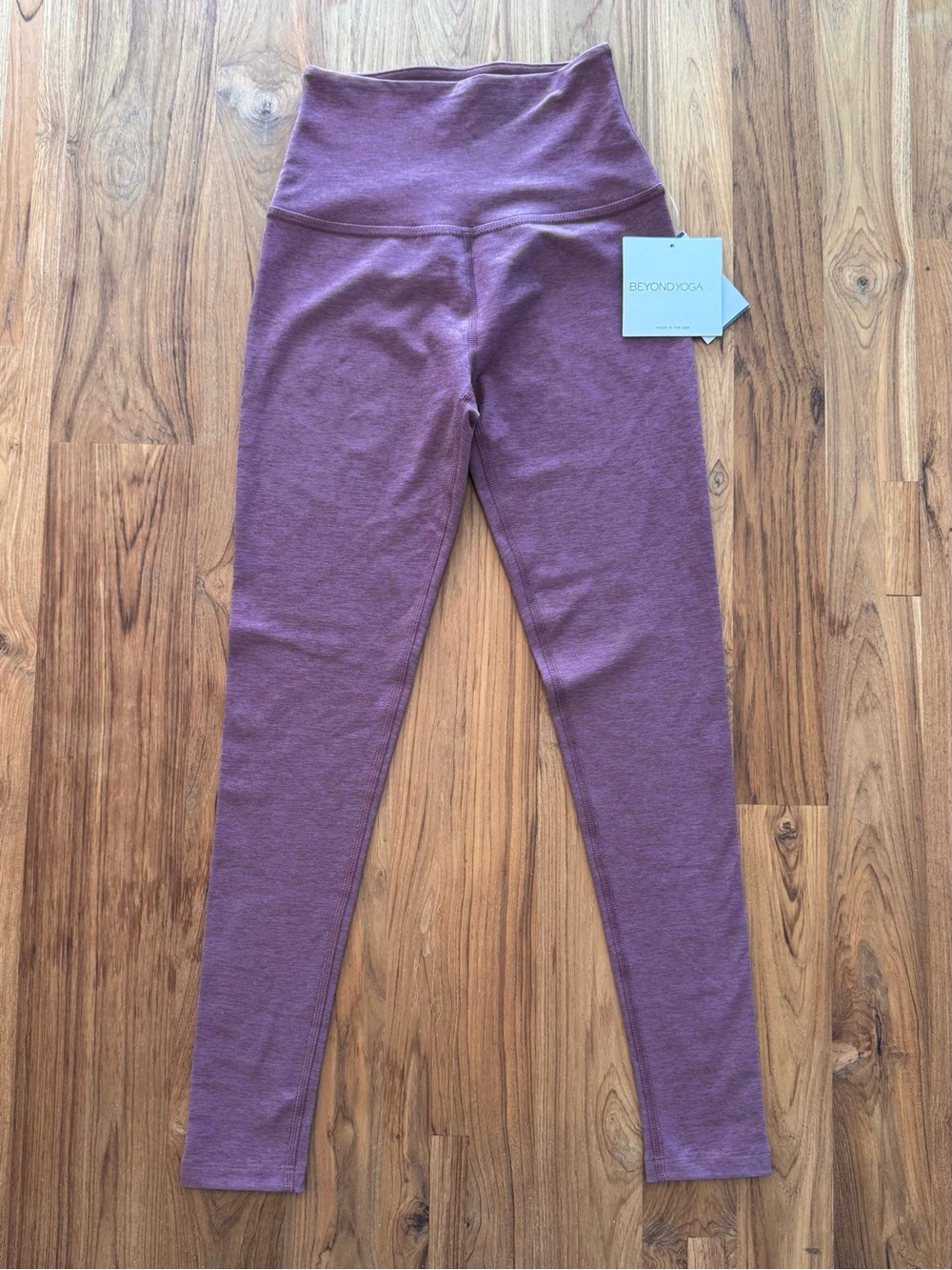 NWT Beyond Yoga Leggings Women’s XS Heather Red